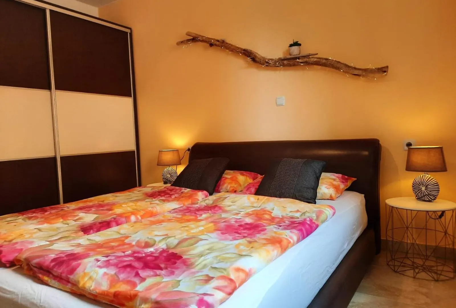 Helle Ferienwohnung mit Privatpool und gemütlicher Grillecke Ližnjan Apartment