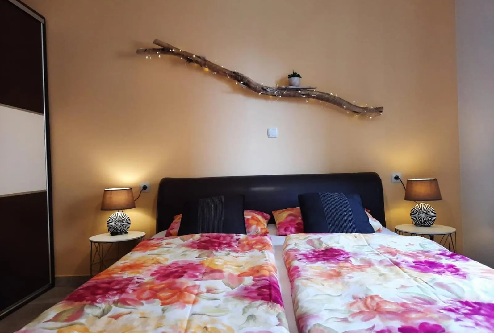 Apartment Traumferienwohnung: Meerblick-Apartment mit Privatpool in Istrien Liznjan